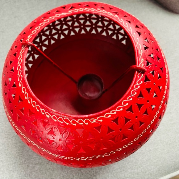 Round Openwork Votive Candle Holder Red Scarlet World Market Painted Metal EUC - Picture 3 of 7